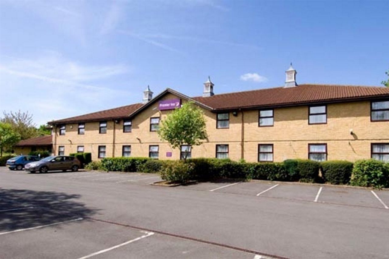 Premier Inn Peterborough - Ferry Meadows Exterior foto